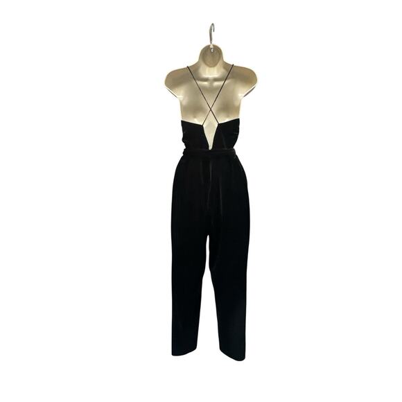 Express black velour spaghetti strap crop leg jumpsuit size 6 - Picture 4 of 6